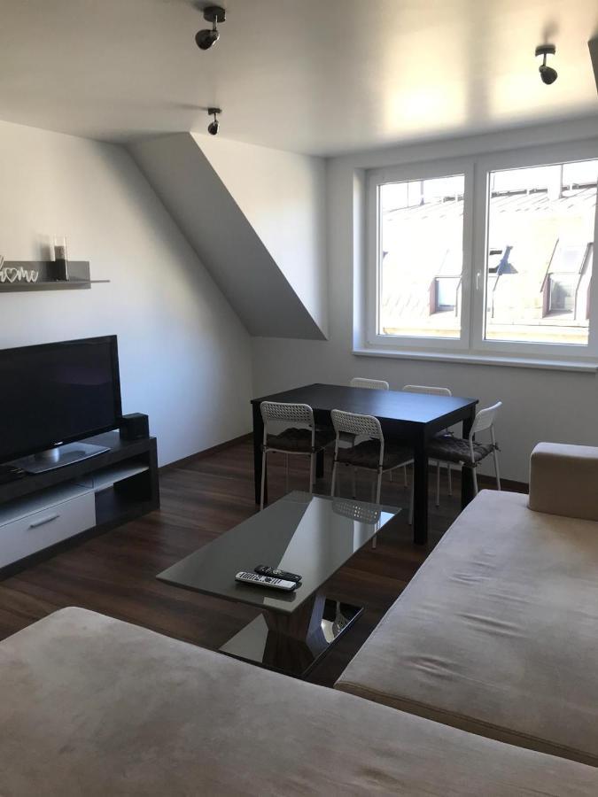 Sunny Vienna By Jr City Apartments Luaran gambar